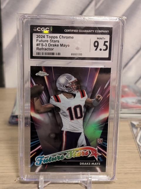 2024 Topps Chrome Future Stars Drake Maye Refractor CGC 9.5